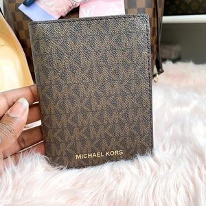 Micheal Kors Passport Holder